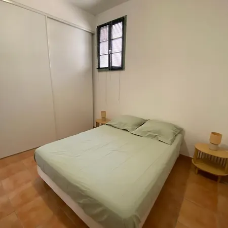 Apartment Malana Nimes
